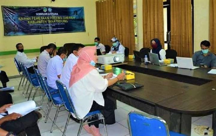 Seminar Kajian Pemetaan Potensi Daerah