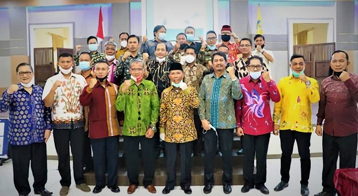 Malam Penganugrahan Upun Taka Award 2021 dan Penandatangan Prasasti