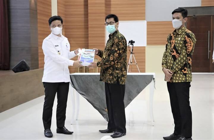 Penyerahan Laporan Keuangan Pemerintah Daerah (LKPD) Kabupaten Tana Tidung