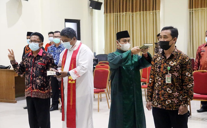 Pelantikan Kepala Desa Sedulun dan Kepala Desa Mendupo Sisa Masa Jabatan 2015-2021