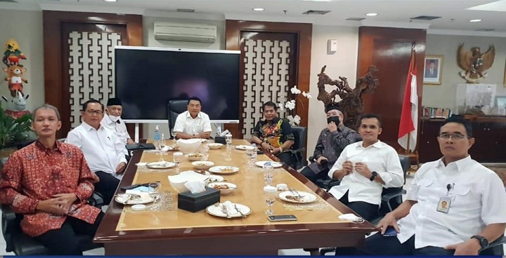 Pertemuan Dengan Ketua Umum Dewan Pimpinan Nasional HKTI