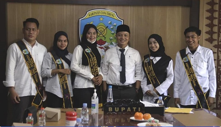 Silaturahmi Buayoi dan Semandak Duta Wisata Tana Tidung 2021 dengan Bupati Tana Tidung