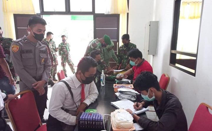 Donor Darah Dalam Rangka HUT Ke-63 KODAM VI/Mulawarman
