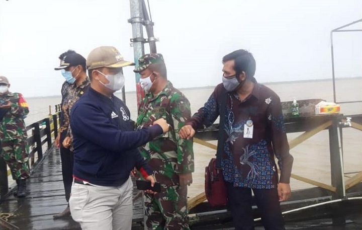 Monitoring Vaksinasi Covid 19 Di Kecamatan Tana Lia