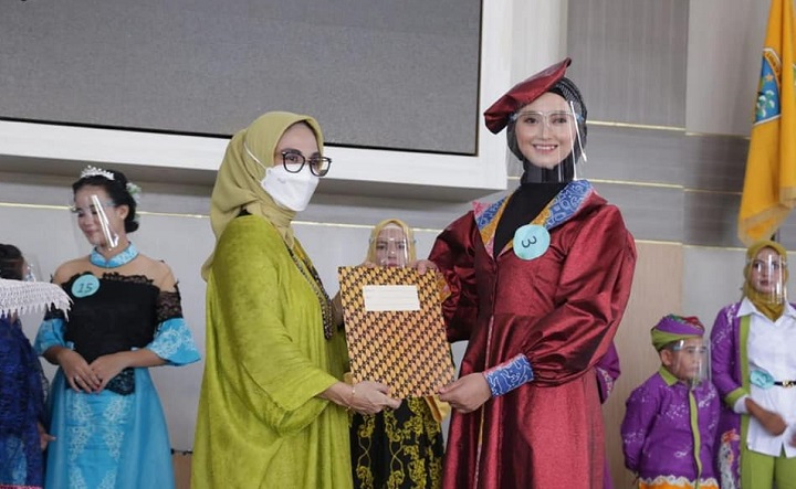 Fashion Show Batik Ibu dan Anak, Dalam Rangka Peringati Hari Anak Nasional (HAN)