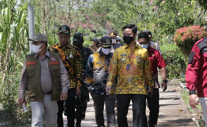 Monitoring Pelaksanaan Vaksinasi Covid 19 di Desa Sengkong & Menjelutung