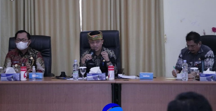 Rapat Evaluasi Dengan Kepala OPD Mengenai Persiapan HUT Pramuka dan HUT 17 Agustus