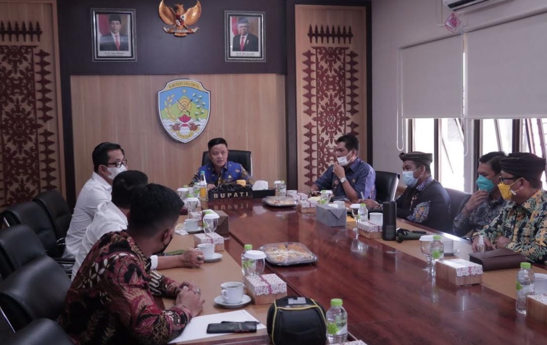 Audiensi dengan Kepala Balai Prasarana Permukiman Wilayah Kalimantan Utara dan Penandatanganan BAST : Naskah Hibah Barang Milik Negara (BMN)