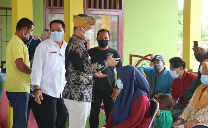 Monitoring Pelaksanaan Vaksin di Desa Sepala Dalung Kecamatan Sesayap Hilir