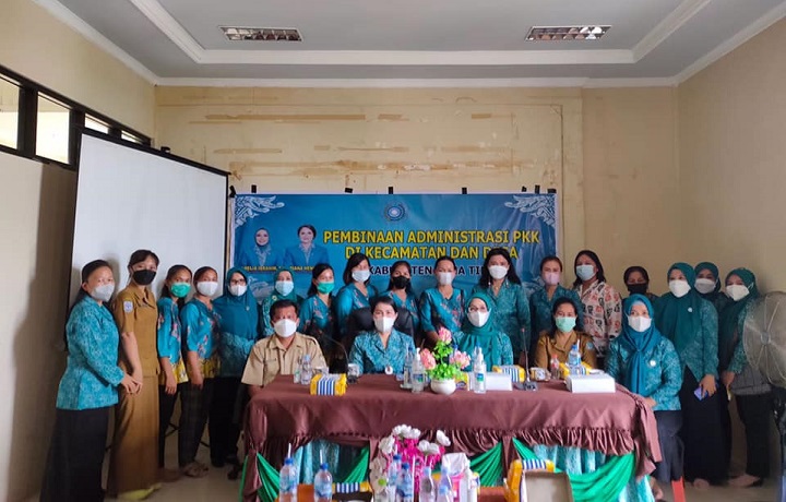 Pembinaan Administrasi PKK di Kecamatan Betayau dan Muruk Rian