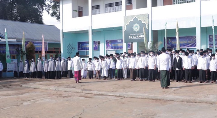 Upacara Memperingati Hari Santri 2021