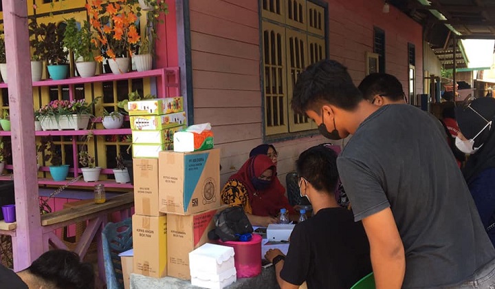 Kegiatan Vaksinasi Kampung KB Imbaya Desa Tideng Pale Timur Kerjasama Dengan Pemda dan Hipmi