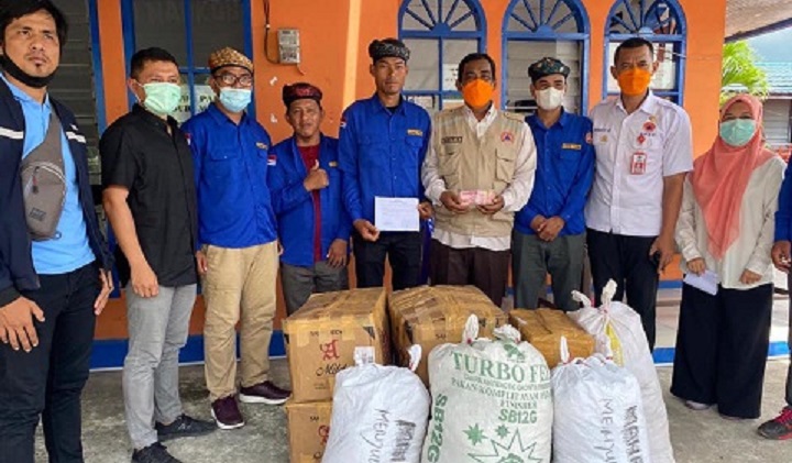 Karang Taruna Kab. Tana Tidung Menyerahkan Bantuan Ke Korban Kebakaran di Kota Tarakan