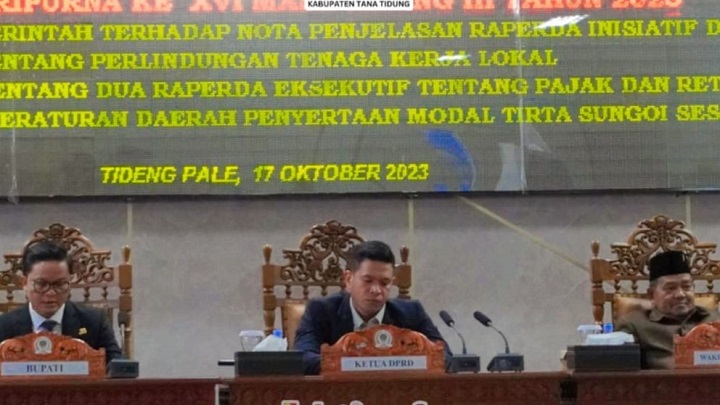 Rapat Paripurna Ke-XVI Masa Sidang lll 