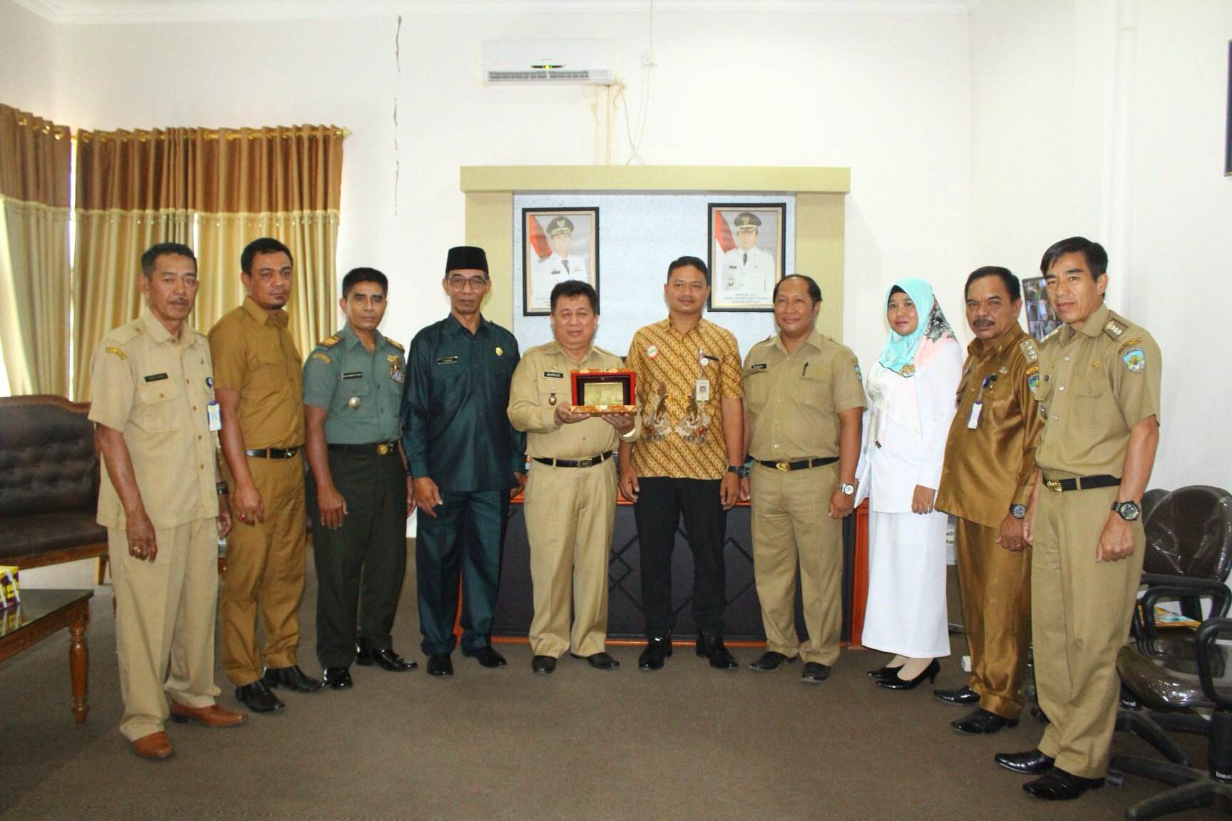 KTT Raih Penghargaan Universal Health Converage (UHC)