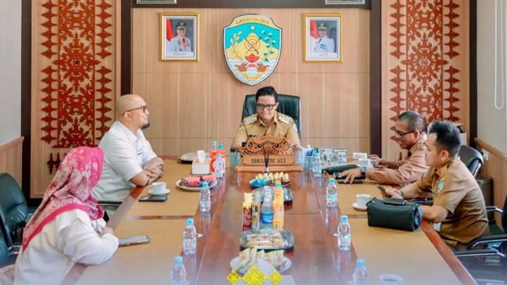 Pemkab Tana Tidung Perkuat Sinergi dengan KPP Pratama Tanjung Redeb dalam Layanan Perpajakan