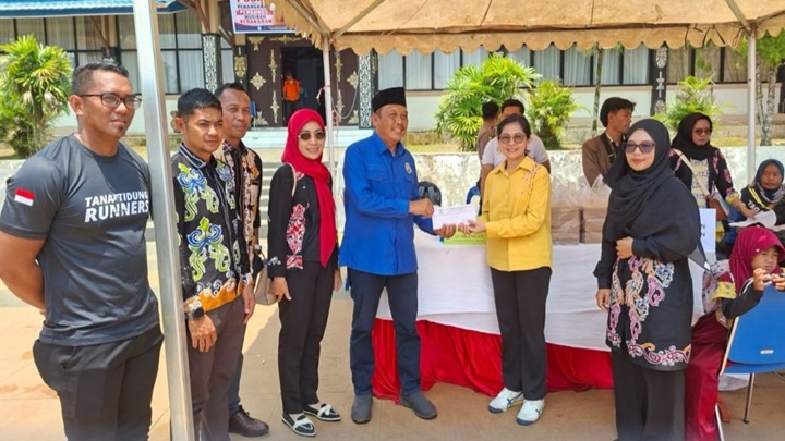 Bantuan Korban Kebakaran Tideng Pale Capai Rp70,3 Juta, 99 Persen Warga Terdampak Telah Menerima Bantuan