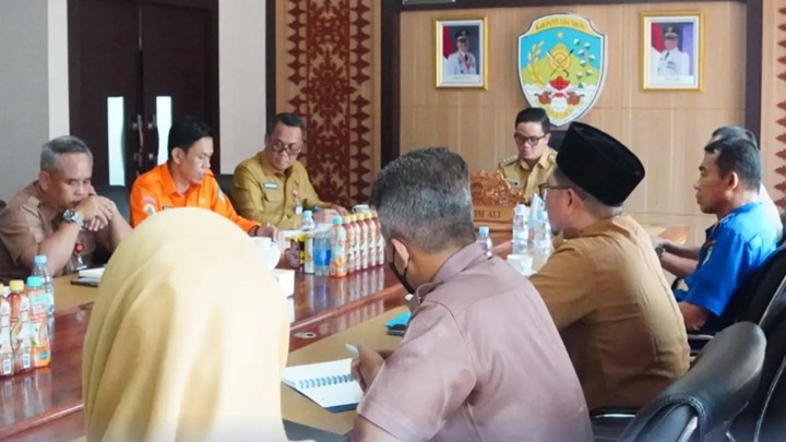 Bupati Tana Tidung Pimpin Rapat Langkah-Langkah Penanganan Karhutla dan Sebaran Asap
