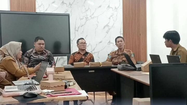 Coaching Clinic Pemanfaatan Dashboard LDC untuk Dukung Program Sekolah Unggul Masuk Desa