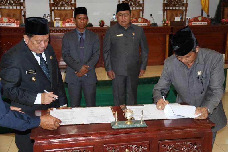 Wakil Bupati Tana Tidung Menghadiri Rapat Paripurna ke VII Masa Sidang II Tahun 2019