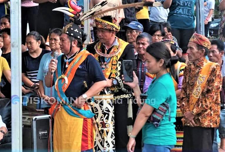 Acara Puncak Incaud, Tradisi Budaya Dayak Belusu