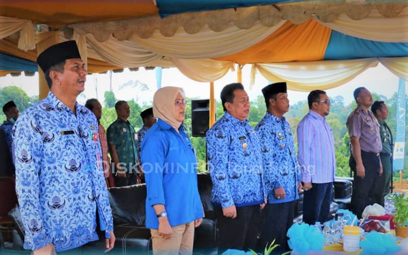 Peletakan batu pertama pembangunan Kantor Bank Kaltimtara Cabang Tideng Pale