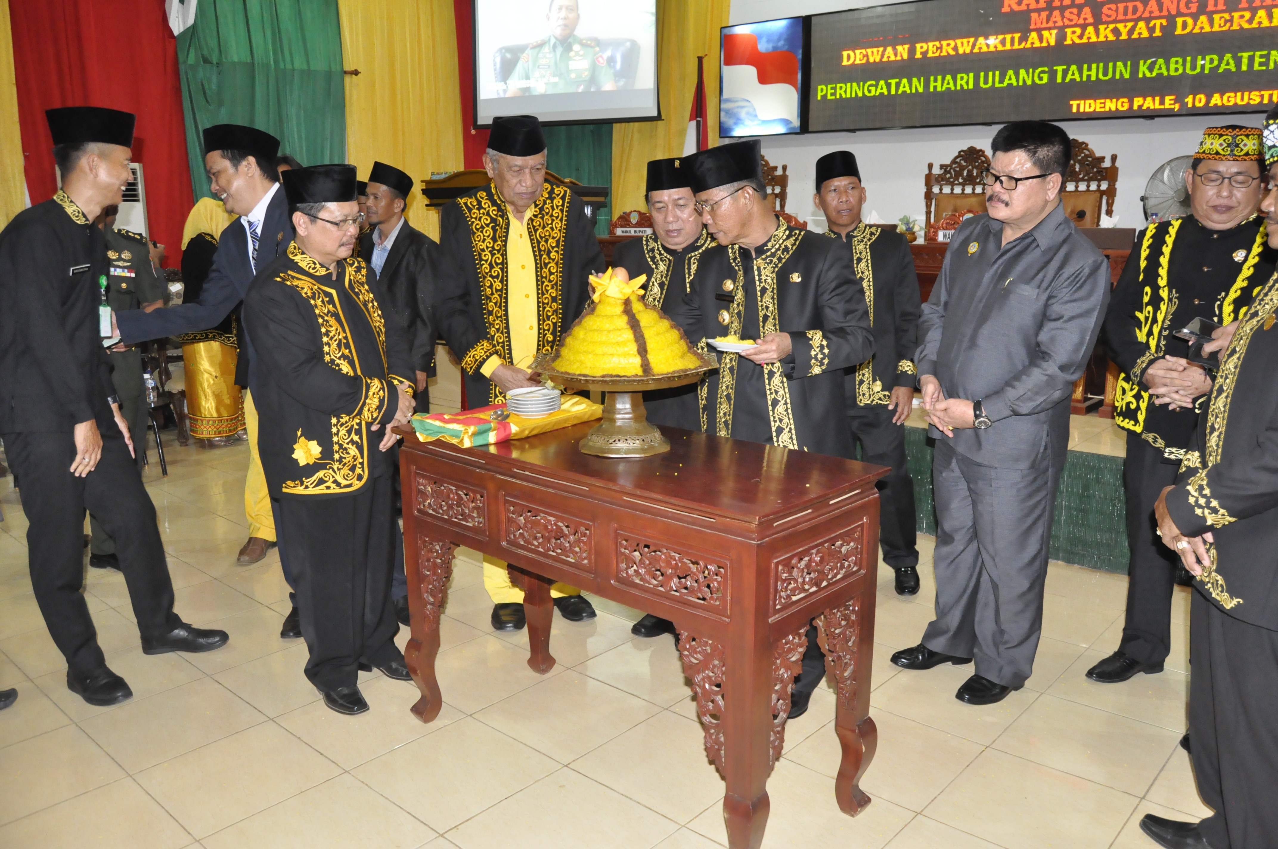 Rapat Paripurna Istimewa dan HUT KTT ke-10