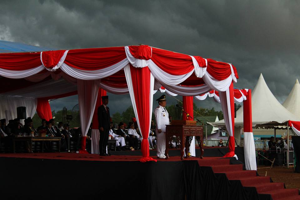 Penurunan Bendera HUT RI ke-72 Tahun 2017