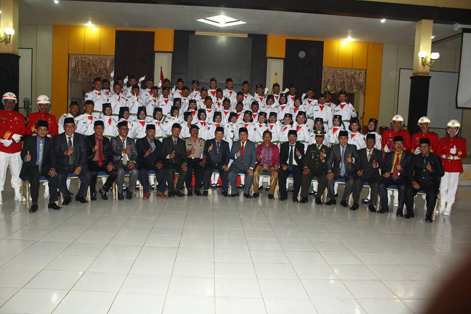 Wabup Kukuhkan Paskibraka KTT