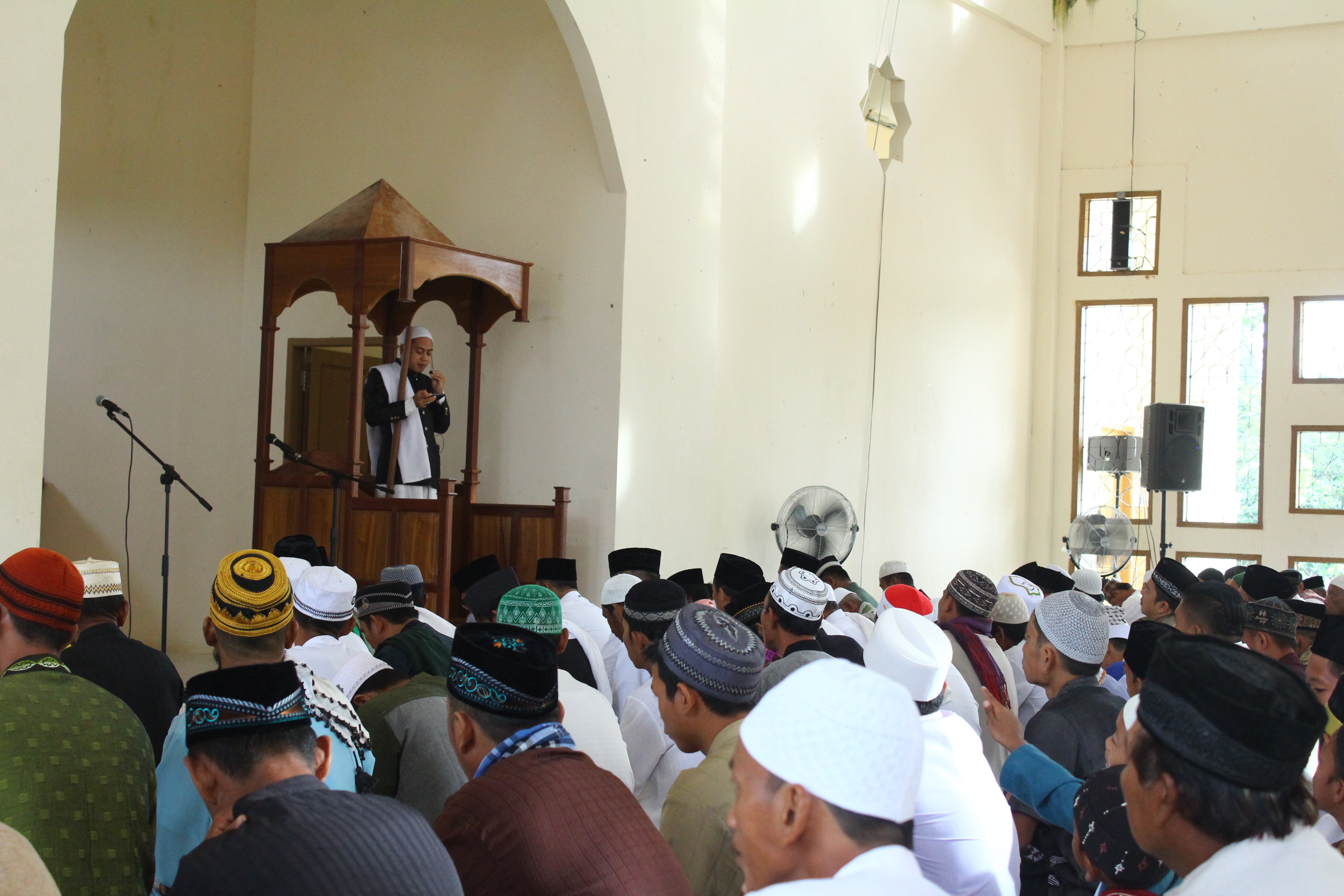 Bupati Sholat Idul Adha di Desa Buong Baru