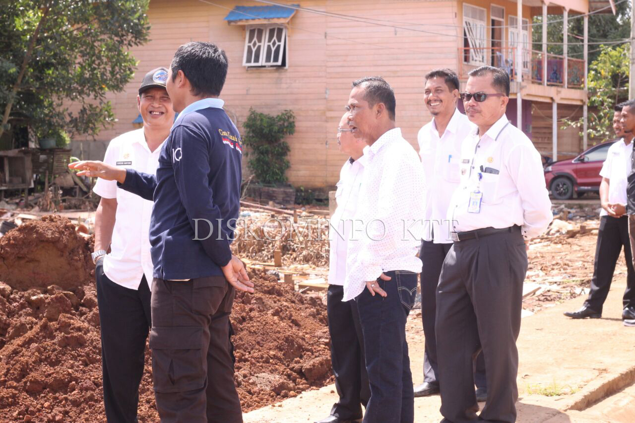  Bupati  Tinjau lokasi Rencana Pembangunan Pasar Modern dan 